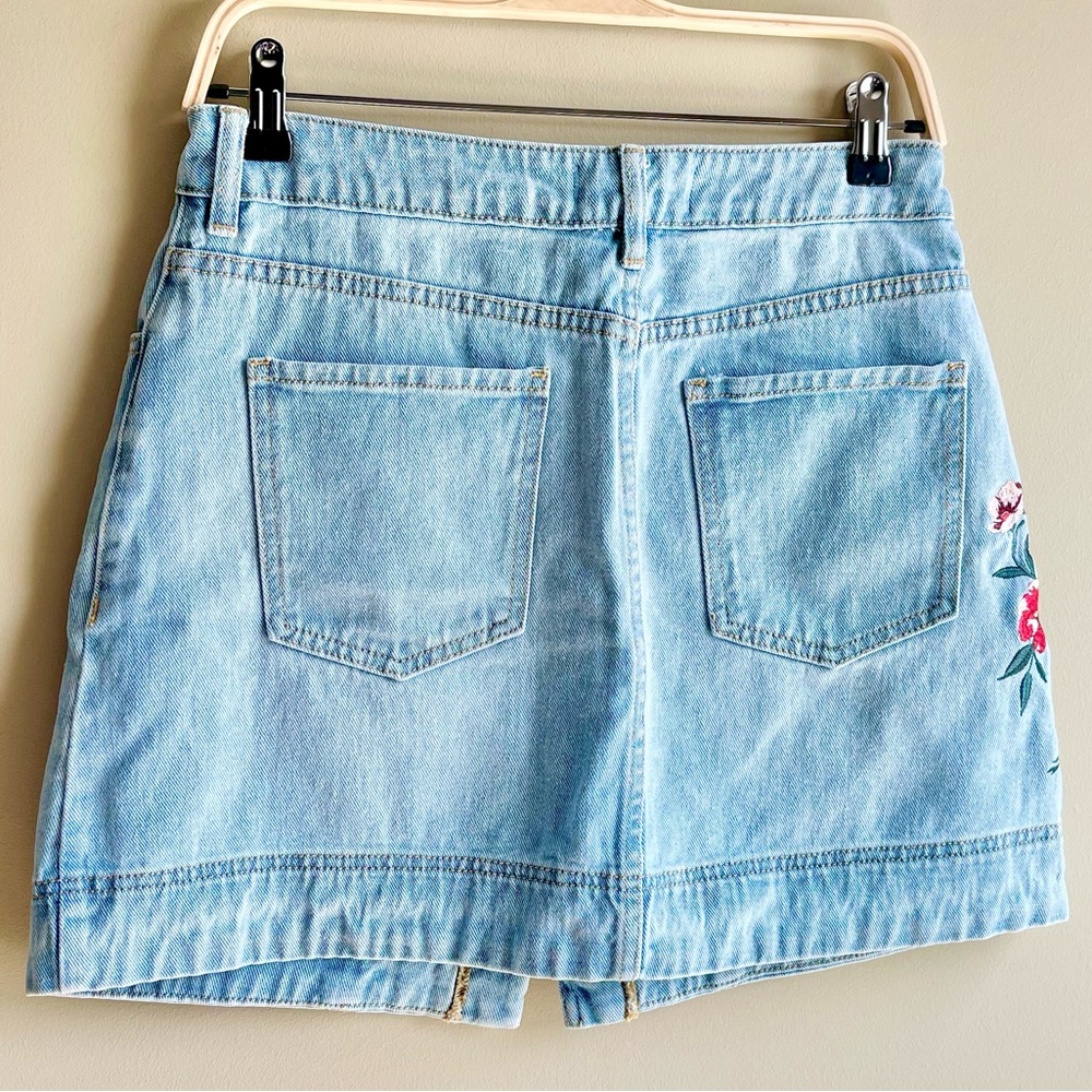PacSun Light Blue Floral Embroidered Mini Skirt - Miranda Blu Coastal - Picture 3 of 3
